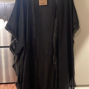 Black frayed kimono